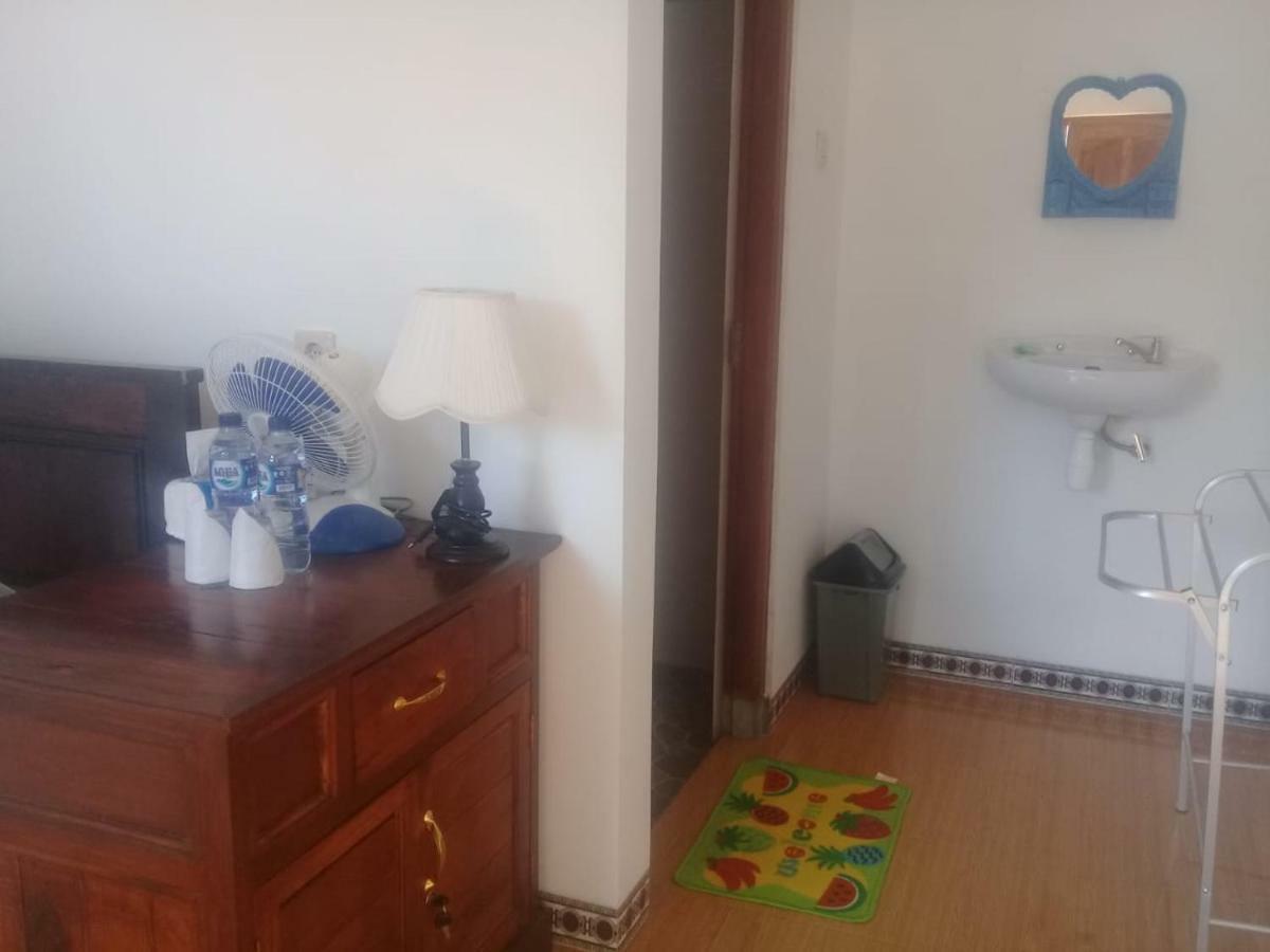 Aris Homestay And Warung Made Мундук Экстерьер фото